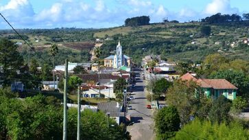 Lavras possui atrativos vibrantes e uma economia diversificada, com educação, agronegócio e comércio de destaque
