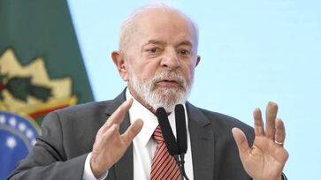 Lula afirmou que 'nenhum presidente de outro país' deve interferir nos rumos de outras nações