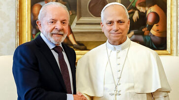 Lula e Papa Leão se reuniuram no Vaticano, nesta segunda (13/10)