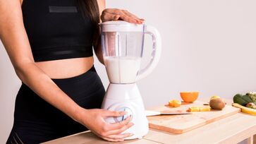 Novidade que viralizou nas redes promete facilitar o preparo de bebidas e deixar o liquidificador tradicional no passado