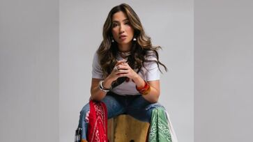 Amanda Alves e a equipe voltavam de show em Lins, quando ocorreu o acidente