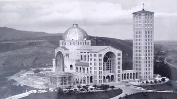 Construção da Basílica Nossa Senhora Aparecida começou em 1955