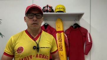 O porta-voz do GBMar, tenente Eduardo Campanhola, anunciou o saldo de ocorrências neste feriado no litoral de SP