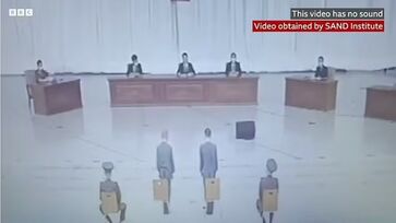 Mais de 200 pessoas foram obrigadas a comparecer e presenciar a execução do casal