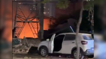 Uma explosão ocasionou em um incêndio, na noite desta quinta-feira (13/11), no bairro do Tatuapé