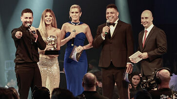 Várias celebridades foram 'disputar' objetos valiosos e experiências