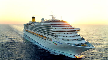 Temporada de cruzeiros 2025/2026 começa em Ilhabela com Costa Favolosa