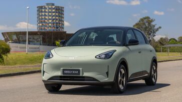 Modelo 100% elétrico reforça expansão da Geely, que prepara montagem no país em parceria com a Renault