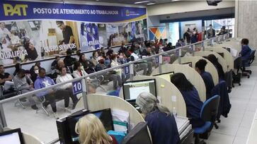 Entre os cargos disponíveis, o destaque é para operador de teleatendimento