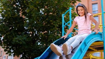 Multa varia de cinco (R$ 7.060) a 20 (R$ 28.240) salários mínimos