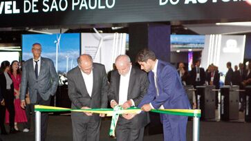 Lula e Alckmin abrem o maior Salão do Automóvel