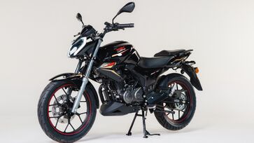 Com painel totalmente digital, a nova JEF 150 proporciona uma leitura clara e imediata das informações essenciais