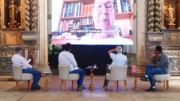 Almeida participou virtualmente do FliParaíba, com mediação de Hélder Moura