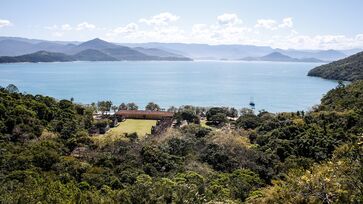 Ilha Anchieta, em Ubatuba, no litoral norte paulista