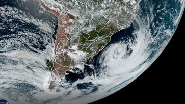 Vídeo da Nasa mostra um espiral de nuvens na região sul do Brasil