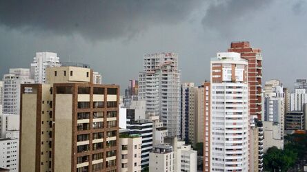 Defesa Civil divulgou novo alerta para chuvas fortes