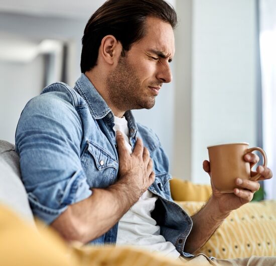 Conheça os sintomas raros que podem causar infarto