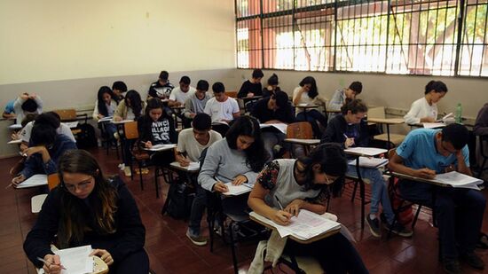 Salários chegam a R$ 7 mil e prova será aplicada em fevereiro de 2026