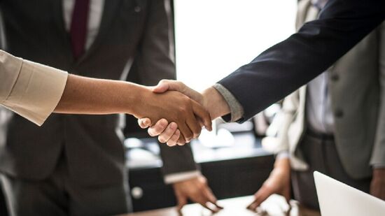 Estagiários atuarão de segunda a sexta-feira, das 8h às 15h, com bolsa de R$ 1.300