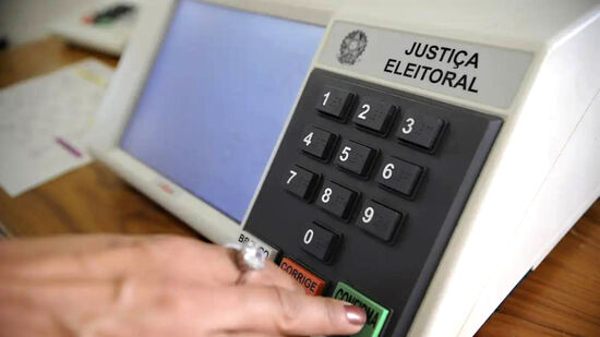 Eleitores terão que fazer cinco votos nas eleições do próximo ano