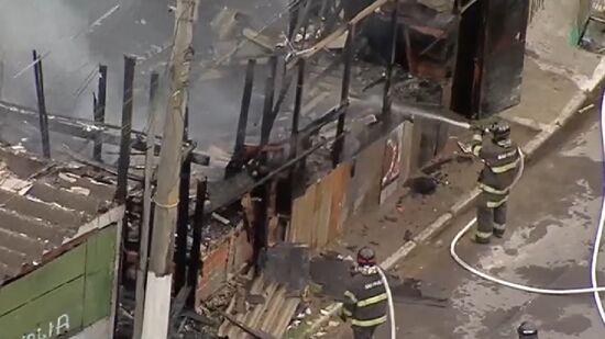 Sete equipes do Corpo de Bombeiros foram empenhadas para o atendimento da ocorrência