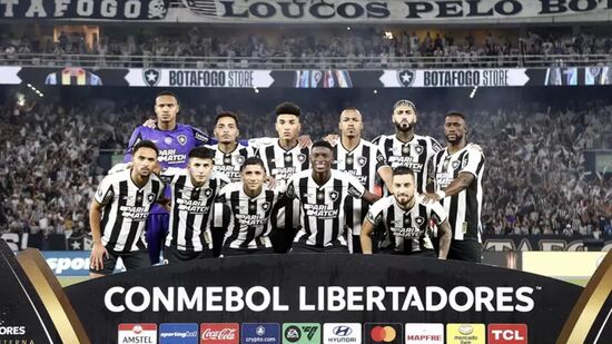 Botafogo leva Copa Libertadores pela primeira vez na história do clube