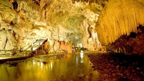 A maior caverna de São Paulo, localizada no interior, é um paraíso natural aberto para os turistas