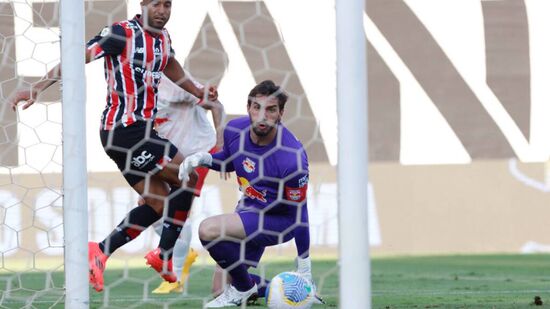 Lucas marcou o único gol são-paulino na partida