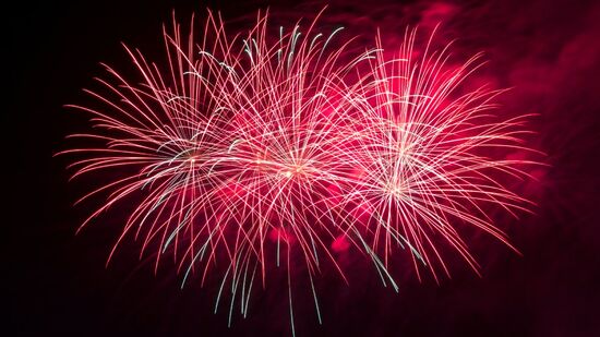 Entender a Química por trás dos fogos de artifício ajuda a olhar o céu iluminado com outros olhos.