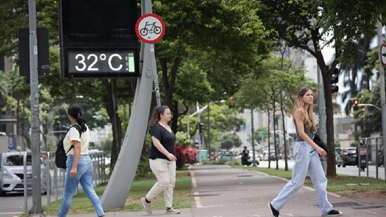 Para a capital paulista, a Climatempo prevê temperatura média abaixo do normal ao longo de dezembro