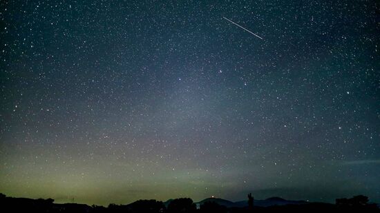 Mês também terá duas chuvas de meteoros e uma série de conjunções celestes, além do solstício de verão no dia 21