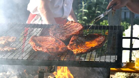 Esse truque pode salvar o seu churrasco. 