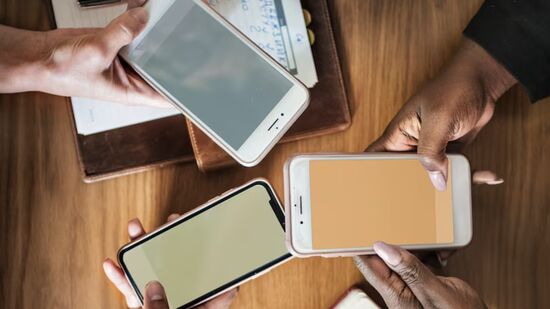 Smartphones antigos podem valer uma fortuna; descubra quanto vale um iPhone 2007