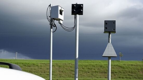 novo radar consegue detectar múltiplas infrações de trânsito simultaneamente