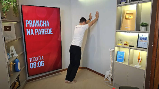 Flexões de parede feitas de maneira correta pode ajudar a preservar a saúde lombar