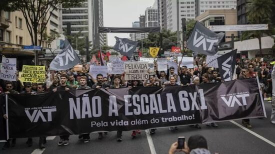 Movimento Vida Além do Trabalho ganha força, mas encontra resistência política
