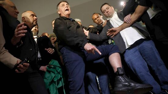 Bolsonaro foi detido em casa, no Jardim Botânico, após ordem do ministro Alexandre de Moraes, do Supremo Tribunal Federal (STF)