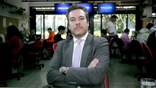 O advogado Bruno Camargo Silva durante entrevista à Gazeta