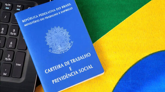 Para os servidores, o salário é de R$ 1.674, além de auxílio-alimentação de R$ 600 e gratificação de assiduidade de R$ 100