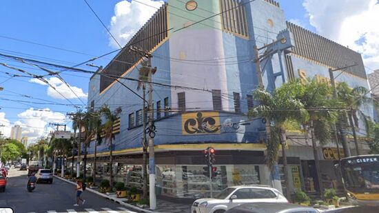 CIC fica na esquina da Celso Garcia com a rua Cesário Galeno