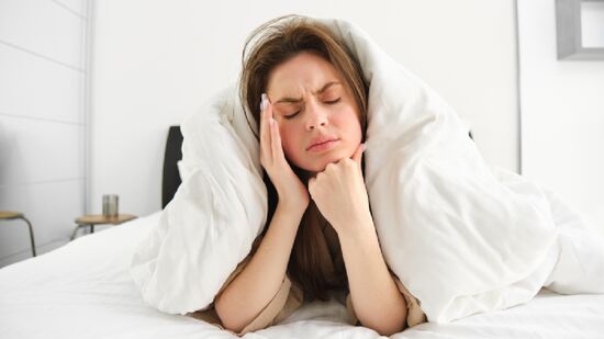 Noites mal dormidas podem trazer inúmeros prejuízos ao corpo