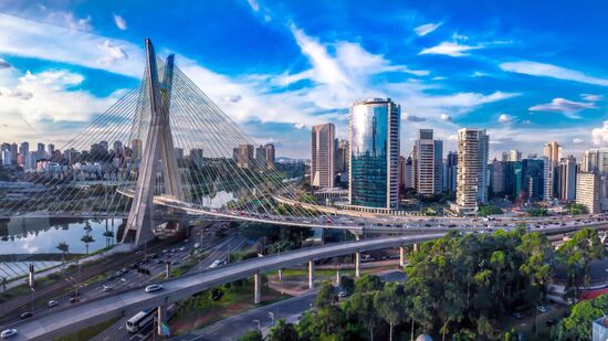 São Paulo era conhecido por ser a terra da garoa. Hoje, passou a ser conhecido por ser a terra dos temporais.