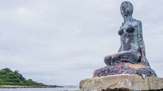 As estátuas das mulheres de areias da Praia dos Pescadores em Itanhaém inspiraram a obra da teledramaturgia de mesmo nome exibida nos anos de 1970 pela extinta TV Tupi