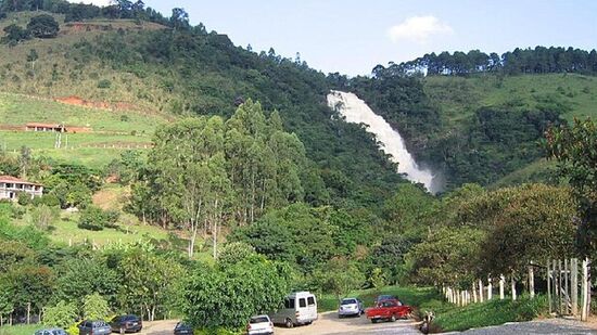 Com infraestrutura completa e estrada asfaltada, o local atrai visitantes para um passeio tranquilo em meio à natureza