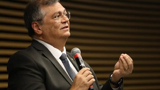 Ministro Flávio Dino, do STF, determinou a abertura de inquérito pela Polícia FederaL