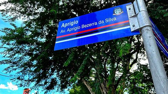 Prefeitura de Taboão da Serra confirmou que a substituição das placas da antiga Avenida Aprígio Bezerra da Silva para o novo nome, Avenida Taboão da Serra, deve ocorrer nos próximos 30 dias
