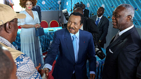 No poder há mais de quatro décadas, Paul Biya assumiu em 1982