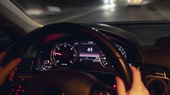 Motoristas cometem erros comuns ao tentar economizar combustível; veja como fugir deles