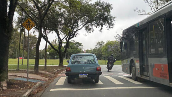 Veículos com mais de 30 anos e alto grau de originalidade podem receber a placa preta, um selo histórico que garante prestígio e vantagens exclusivas.