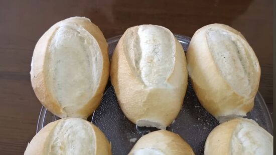 O pão francês é um alimento básico quem precisa de ambientes específicos para ser armazenado